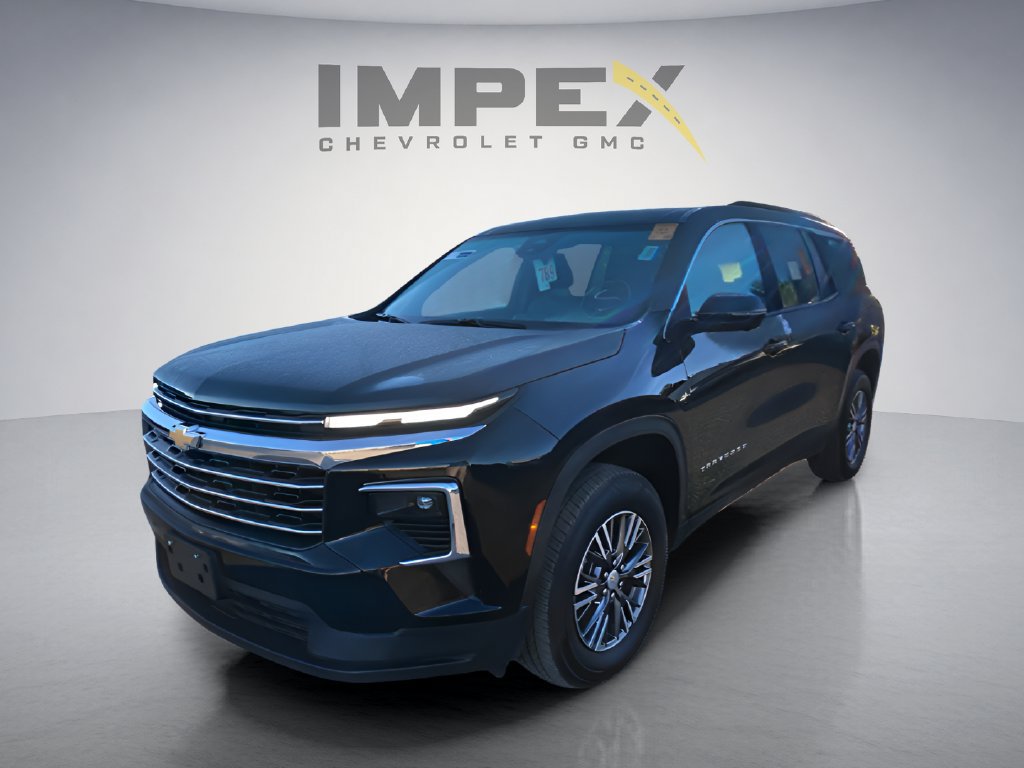 Used 2026 Chevrolet Traverse LT w/ Driver Confidence Package FWD image 1
