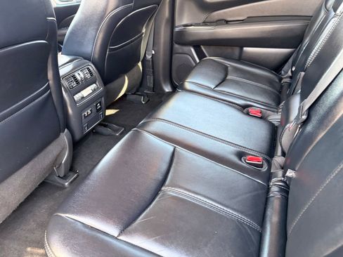Used 2019 Nissan Pathfinder SL FWD image 15