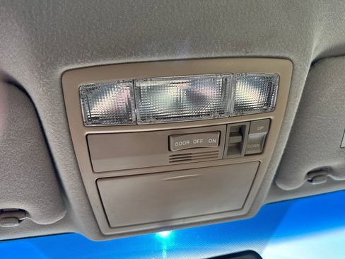 Used 2009 Toyota Camry LE FWD image 20