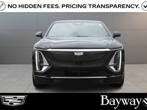 Certified 2024 Cadillac Lyriq Luxury RWD image 2