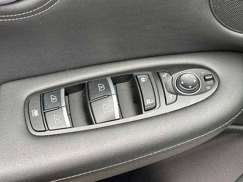 Used 2024 INFINITI QX55 Luxe w/ Cargo Package image 12