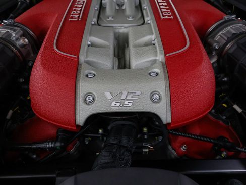 Used 2022 Ferrari 812 GTS image 63