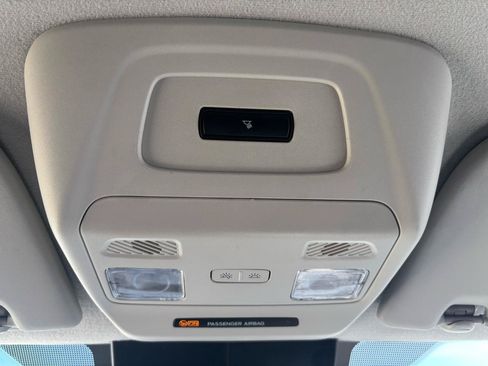Used 2025 Ford Transit 250 Low Roof w/ Exterior Upgrade Package RWD image 25