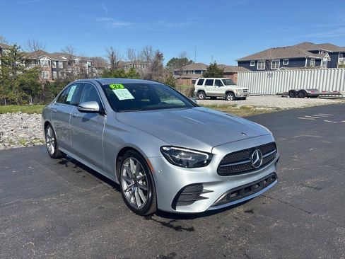 Used 2022 Mercedes-Benz E 350 Sedan image 8
