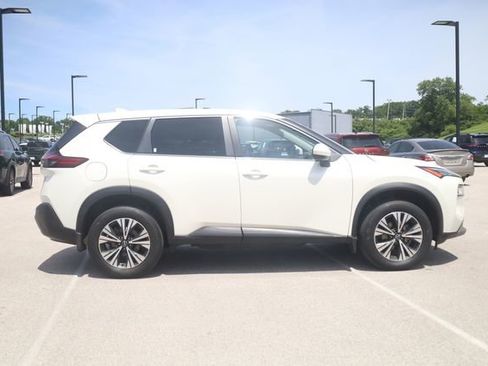 Used 2023 Nissan Rogue SV AWD/4WD image 3