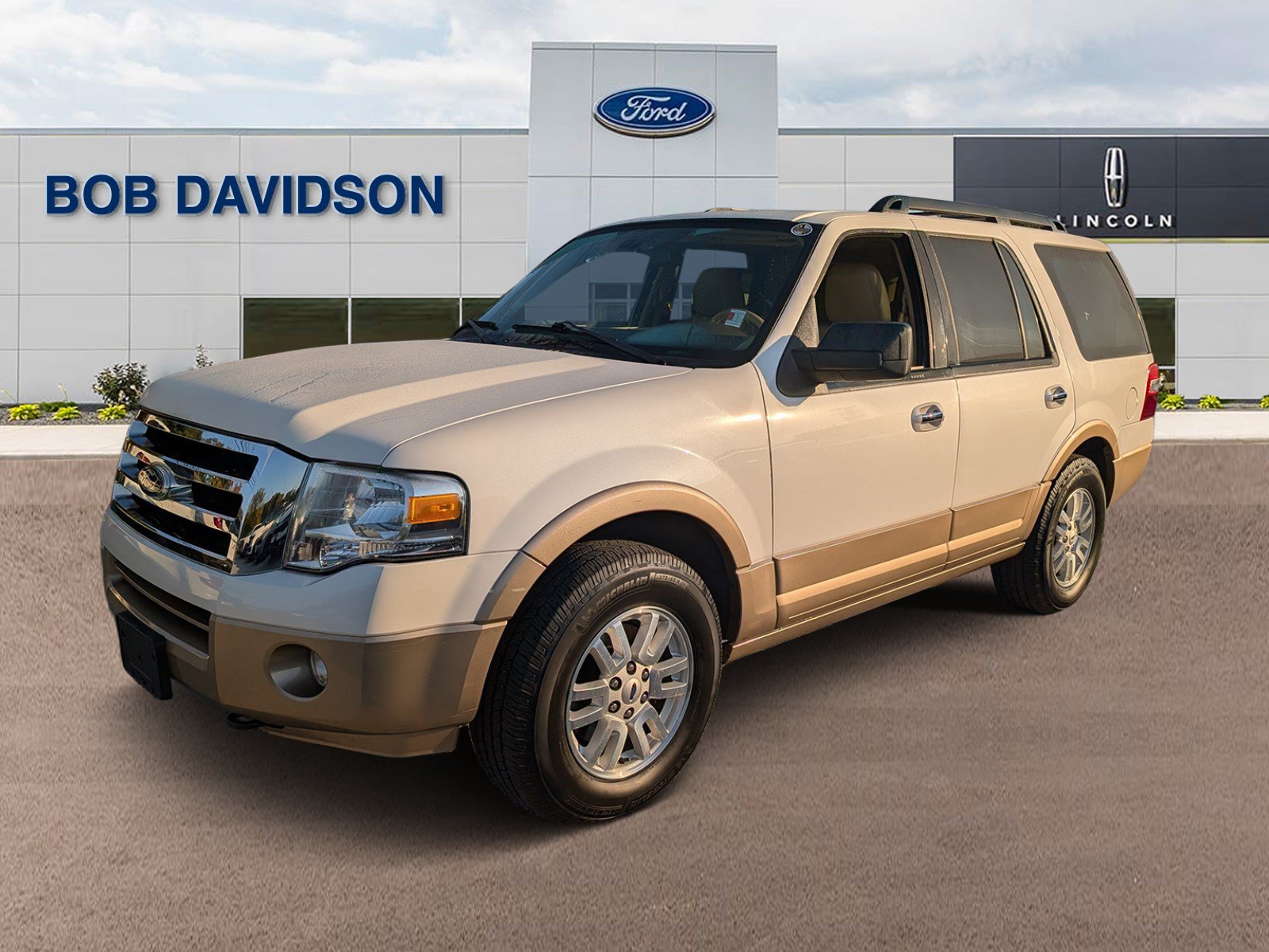 Used 2013 Ford Expedition XLT AWD/4WD image 1
