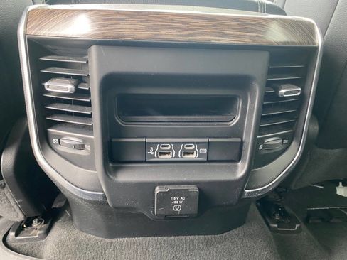Used 2020 RAM 1500 Laramie image 20