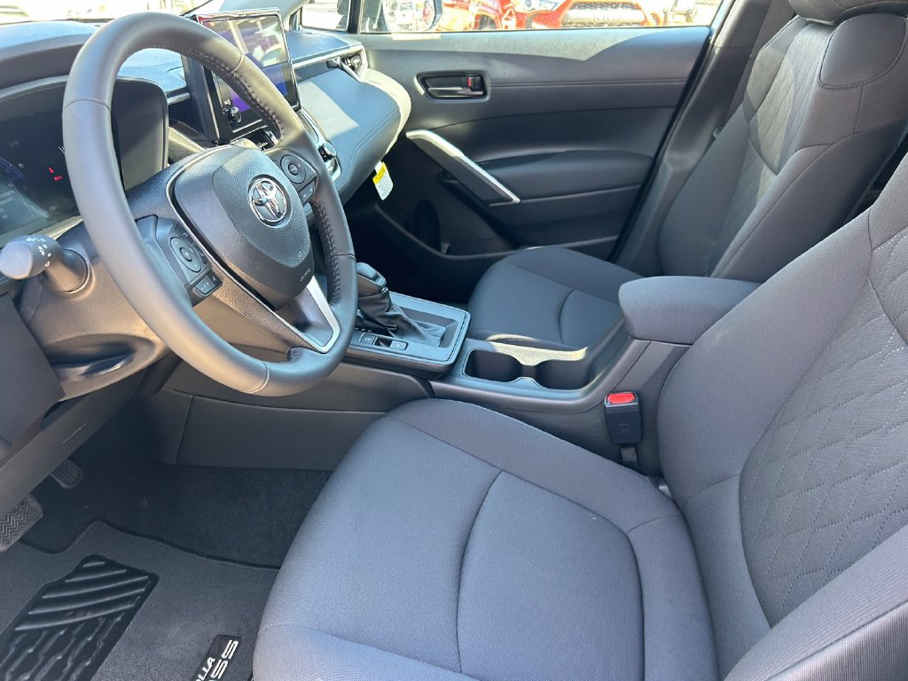 New 2026 Toyota Corolla Cross LE w/ Moonroof Package FWD image 11