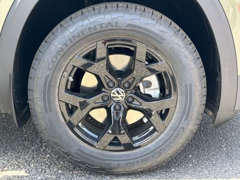 New 2026 Volkswagen Atlas Peak Edition AWD/4WD image 6