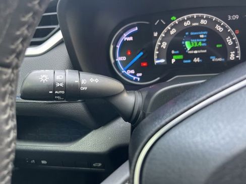 Used 2020 Toyota RAV4 XSE image 16