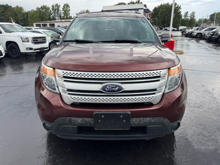 Used 2015 Ford Explorer XLT w/ Equipment Group 202A AWD/4WD image 7