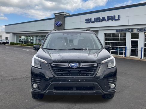 Certified 2023 Subaru Forester Limited image 2