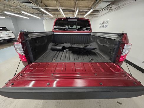 Used 2017 Nissan Titan Platinum Reserve AWD/4WD image 21