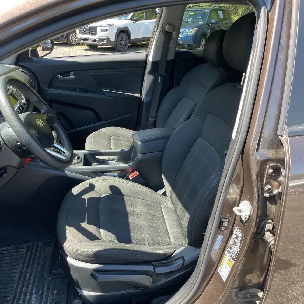 Used 2011 Kia Sportage LX AWD/4WD image 5