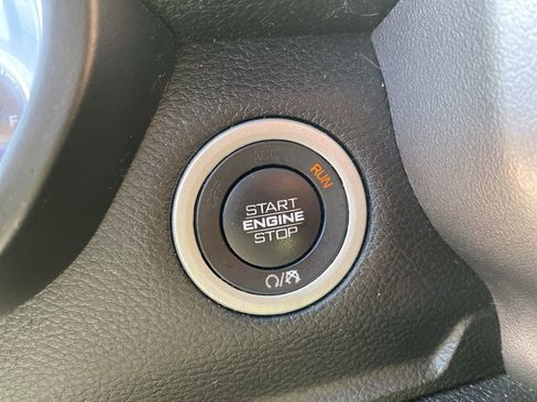 Used 2019 RAM 1500 Big Horn image 36