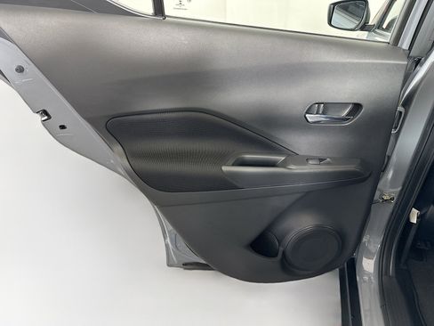 Used 2022 Nissan Kicks SV FWD image 24