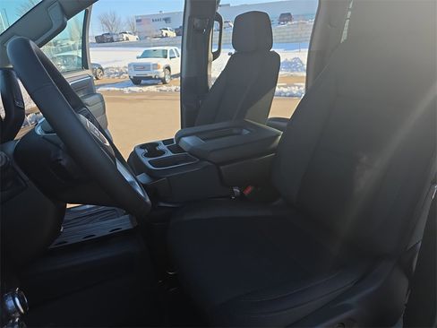 New 2026 GMC Sierra 1500 SLE image 14