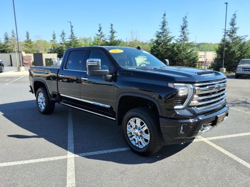 Certified 2025 Chevrolet Silverado 2500 High Country w/ Technology Package image 3