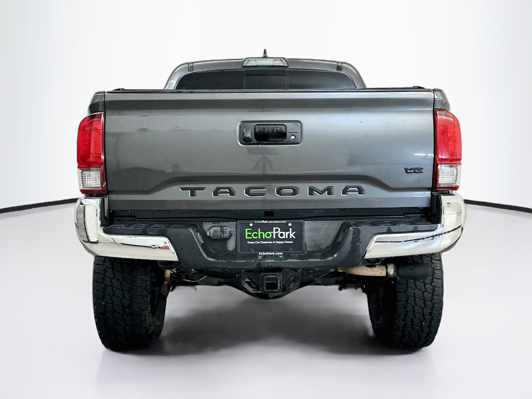 Used 2019 Toyota Tacoma TRD Off-Road AWD/4WD image 7