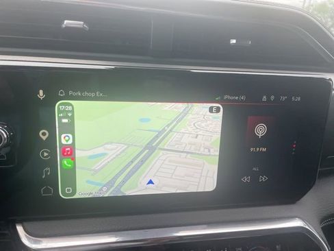 Used 2024 GMC Sierra 3500 Denali w/ Technology Package image 7