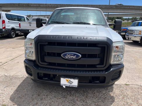 Used 2016 Ford F250 XL RWD image 2
