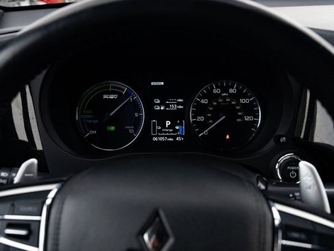 Used 2022 Mitsubishi Outlander LE image 12