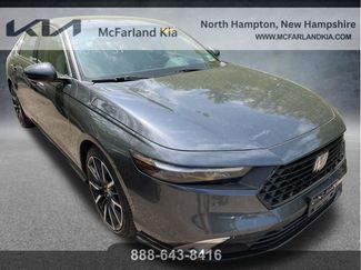 Used 2023 Honda Accord Touring video 2