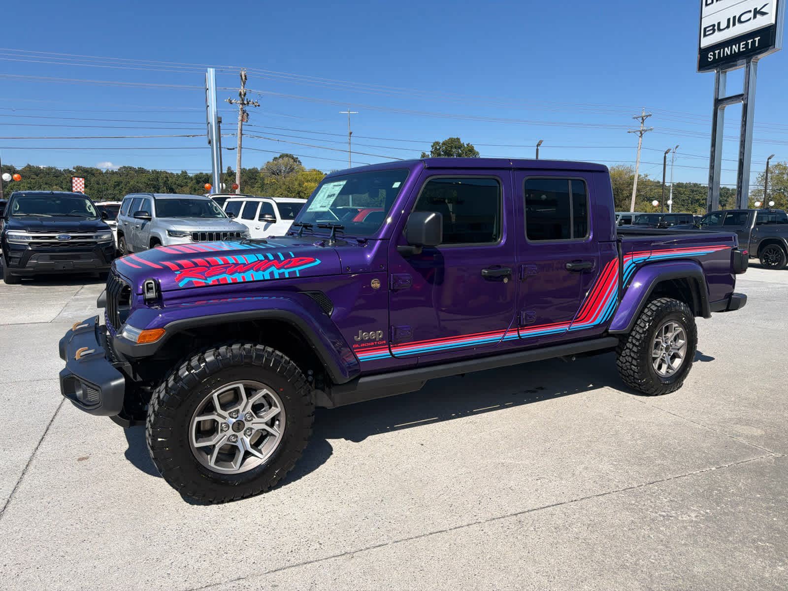 New 2026 Jeep Gladiator Sport AWD/4WD image 2