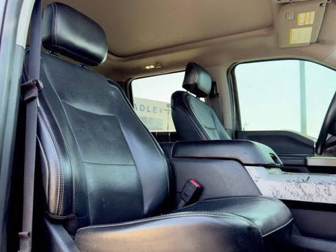 Used 2017 Ford F250 Lariat w/ Lariat Ultimate Package AWD/4WD image 11