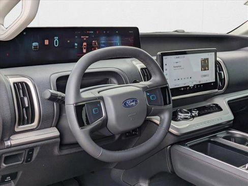 New 2025 Ford Expedition Max Active image 3