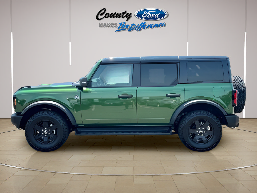 Used 2025 Ford Bronco Outer Banks AWD/4WD image 3