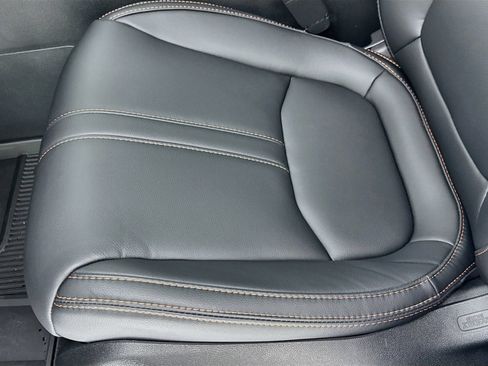 Used 2025 Honda Pilot TrailSport image 19