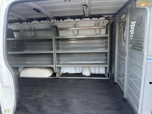 Used 2016 GMC Savana 2500 RWD image 20