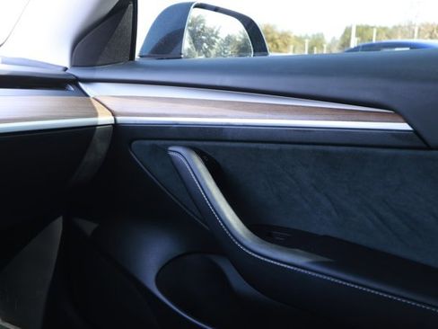 Used 2023 Tesla Model 3 Standard Range image 23