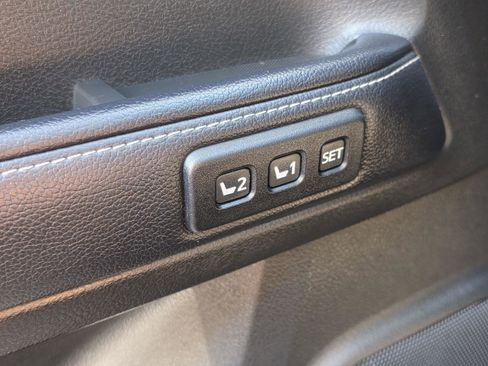 Used 2019 Toyota 4Runner Limited image 10