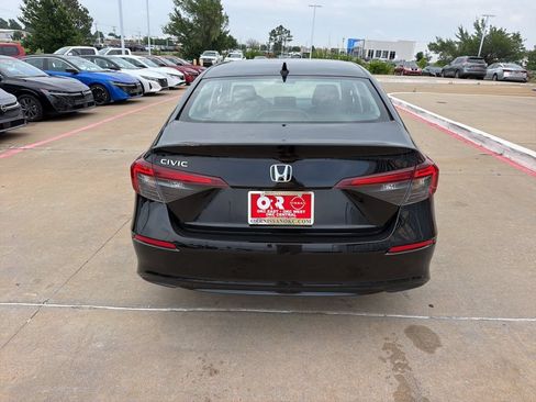 Used 2025 Honda Civic LX image 4