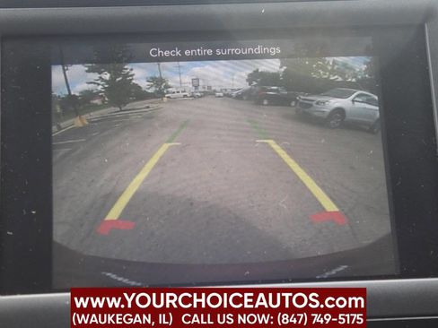 Used 2020 Chrysler Pacifica Touring-L image 24