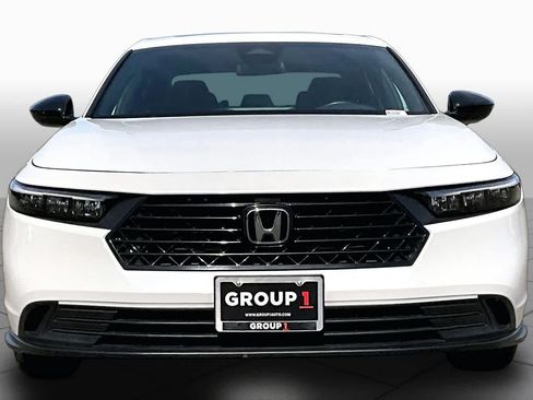 Used 2024 Honda Accord Sport image 3