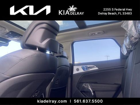 New 2026 Kia Sportage EX image 15