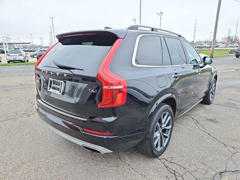 Used 2017 Volvo XC90 T6 Momentum w/ Vision Package AWD/4WD image 4