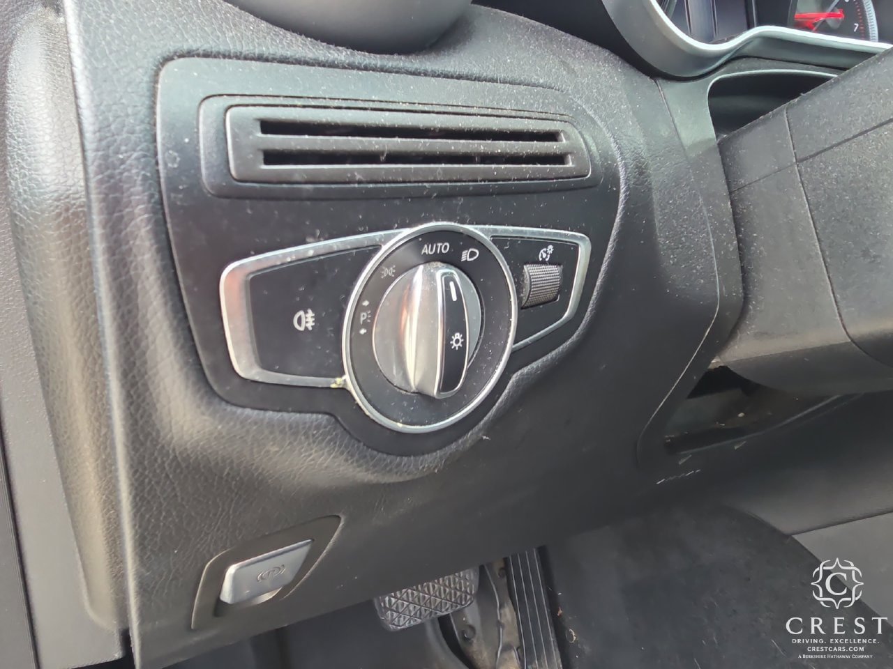 Used 2018 Mercedes-Benz GLC 300 4MATIC image 7