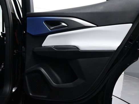 Used 2026 Chevrolet Equinox EV LT image 33