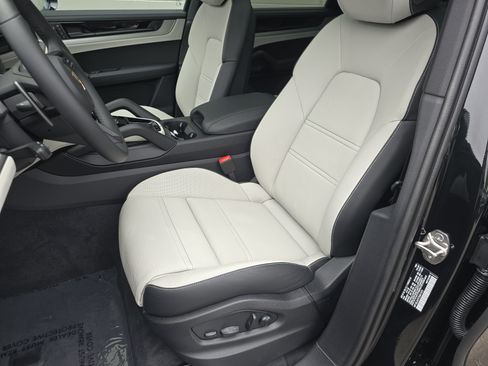 New 2026 Porsche Cayenne S AWD/4WD image 5
