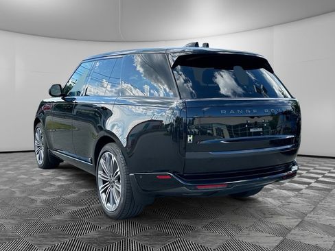 Used 2025 Land Rover Range Rover SE AWD/4WD image 4