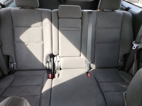 Used 2012 Jeep Grand Cherokee Laredo w/ Laredo E Group image 20