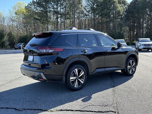Certified 2025 Nissan Rogue SL w/ SL Premium Package AWD/4WD image 8