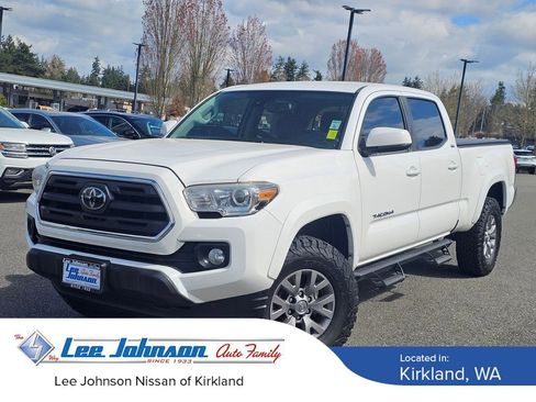 Used 2019 Toyota Tacoma SR5 RWD image 1