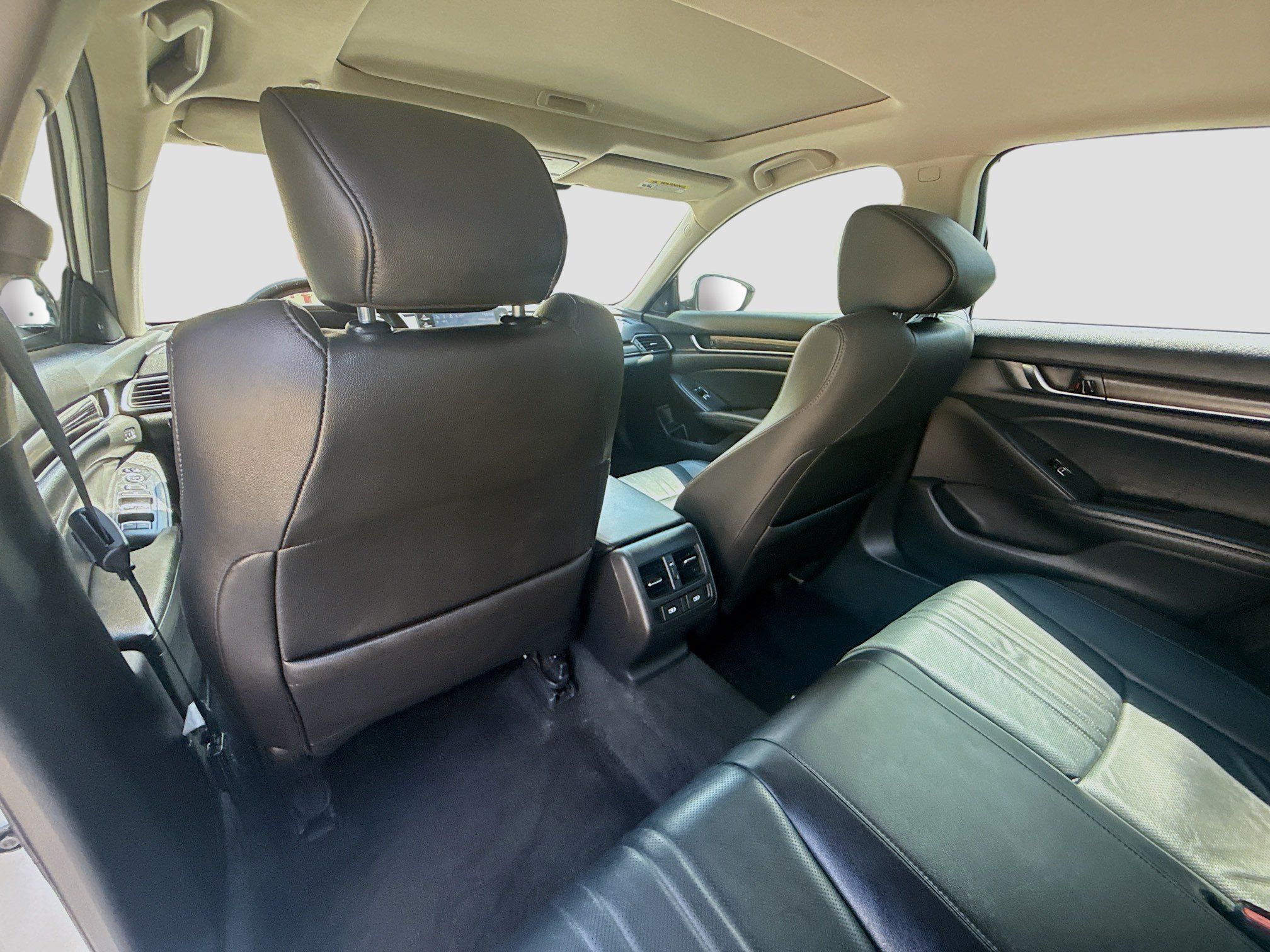 Used 2021 Honda Accord EX-L image 22