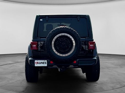 Used 2020 Jeep Wrangler Unlimited Sahara AWD/4WD image 9