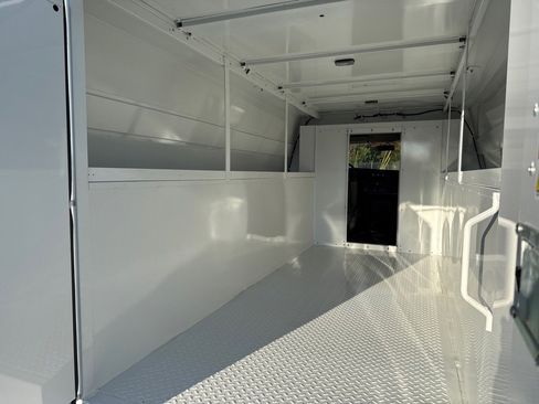 New 2025 Chevrolet Express 3500 w/ Power Convenience Package image 26